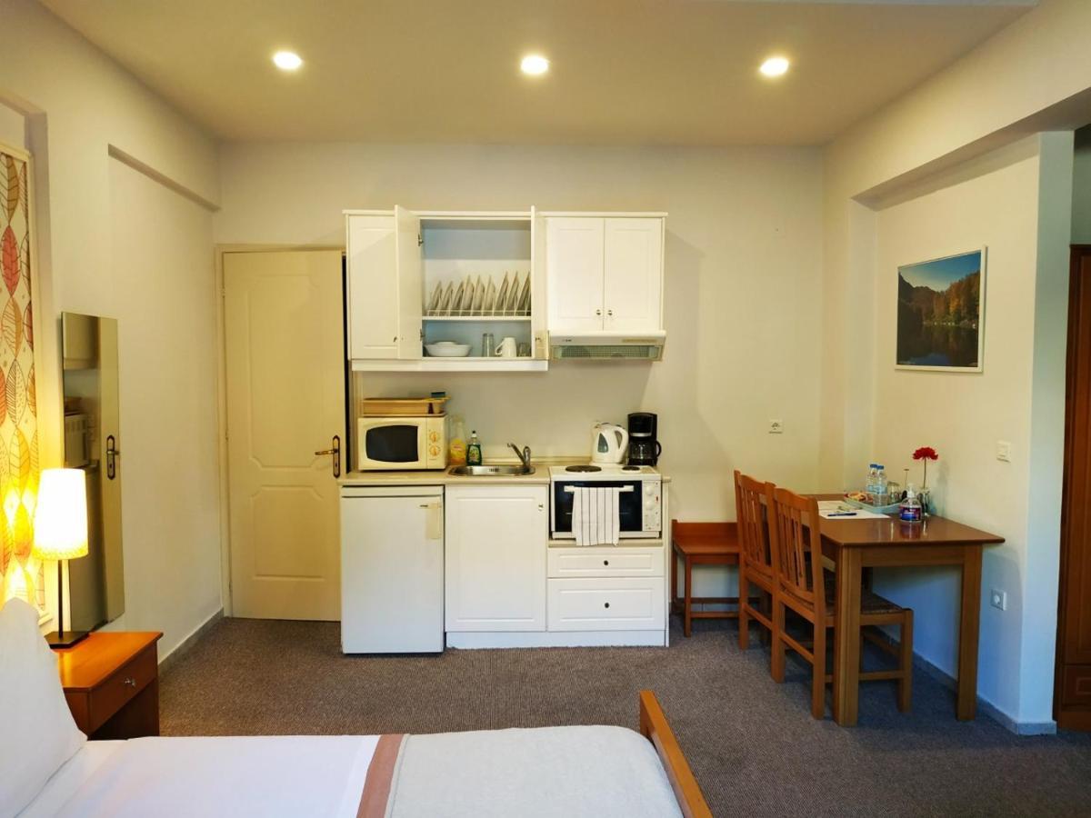 Eviali Apartments Límni エクステリア 写真