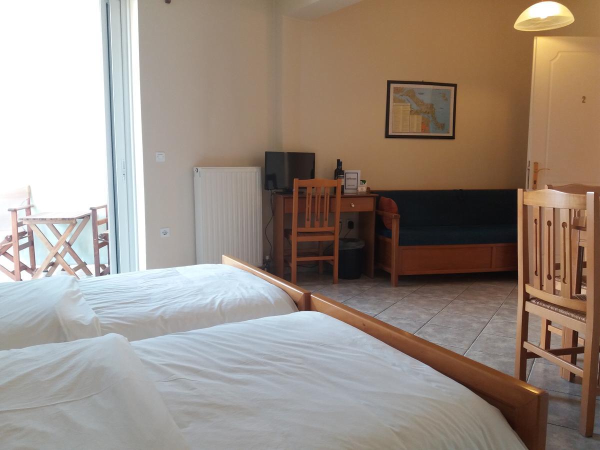 Eviali Apartments Límni エクステリア 写真