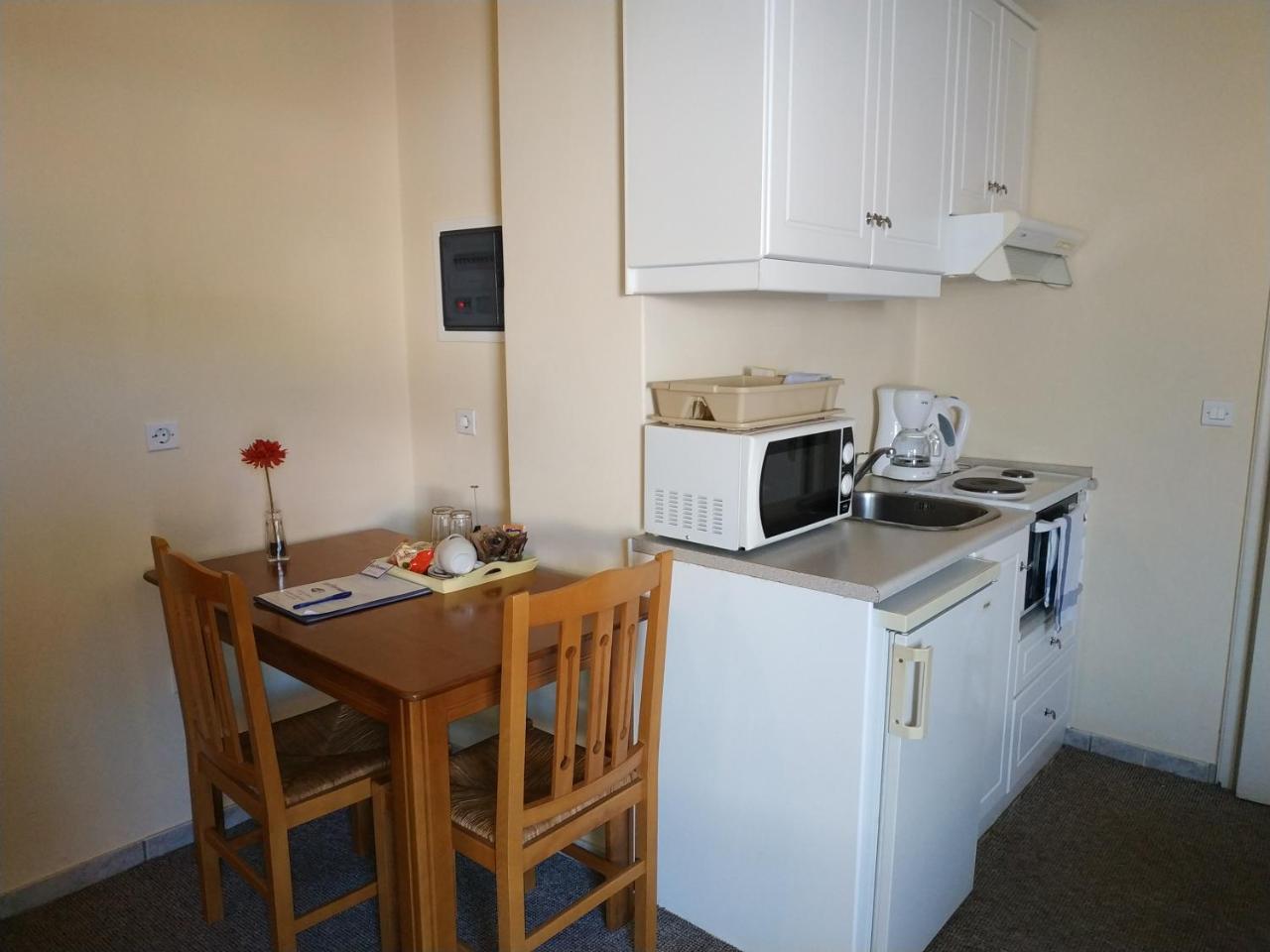 Eviali Apartments Límni エクステリア 写真
